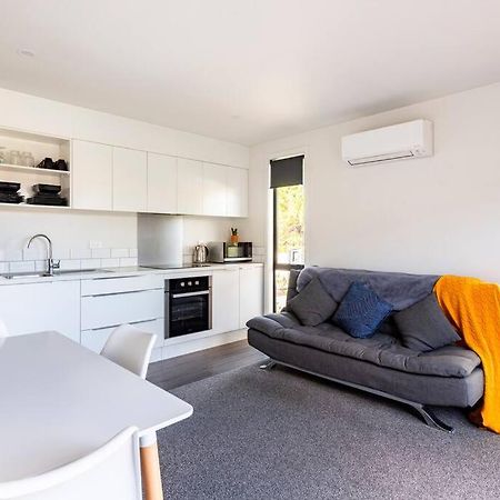 Cosy Coudret Flat Lägenhet Cromwell Exteriör bild